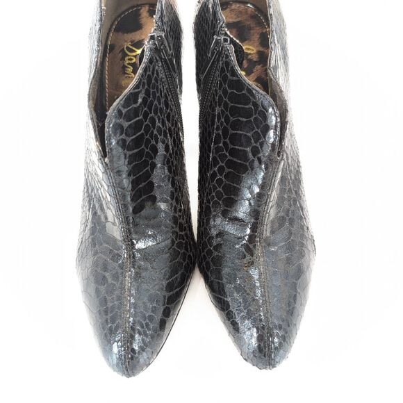 Sam Edelman Whitley Black Pointy Toe Snakeskin Embossed Ankle Bootie Size 8 - Picture 2 of 9